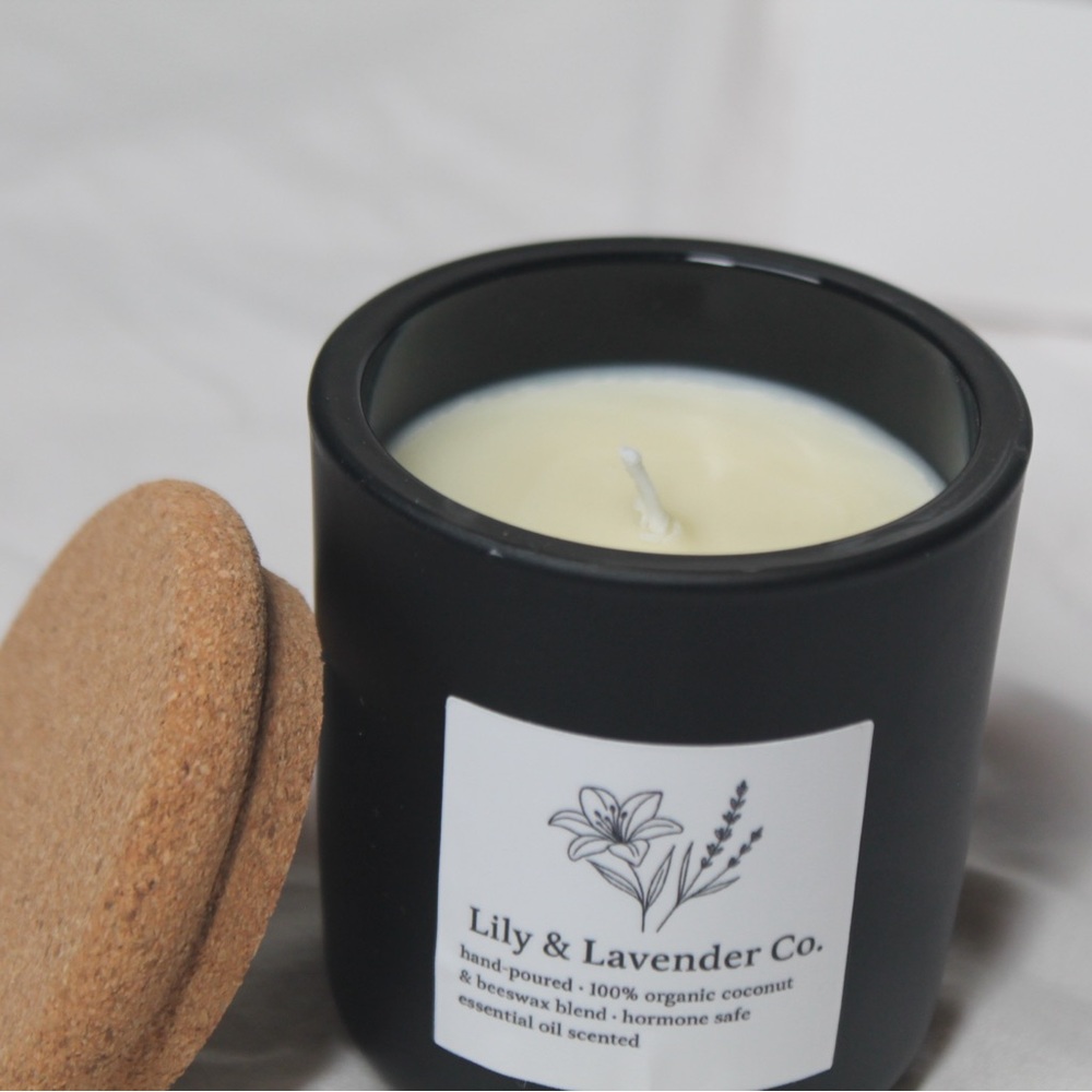 4oz Coconut Vanilla organic non toxic candle - Picture 2 of 3